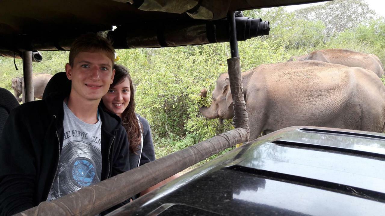 Tusker'S Paradise Safari Villa Удавалаве Экстерьер фото